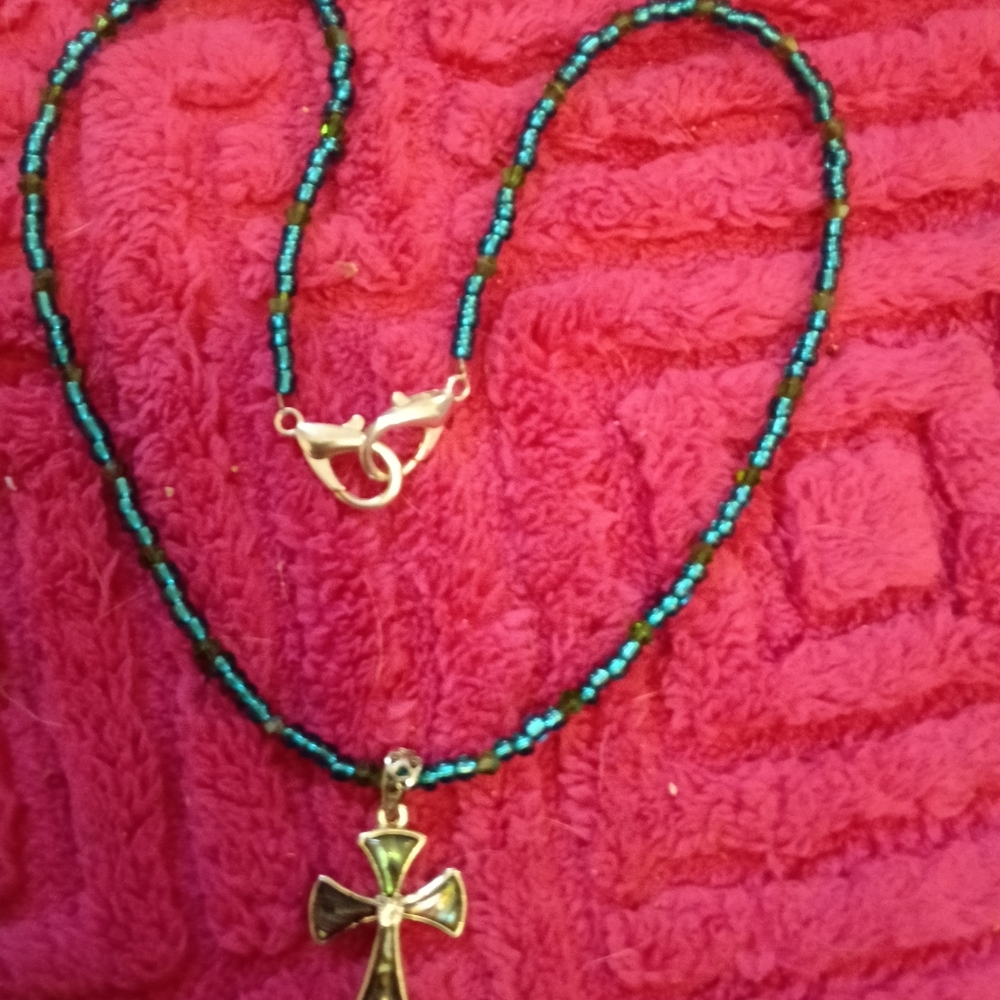 Elegant Green Beaded Necklace with Cross Pendant